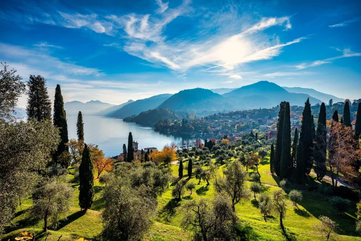 Vista lago de como